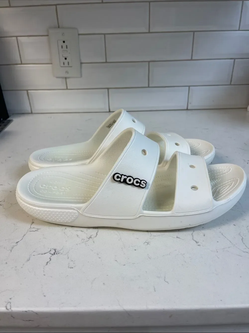 CROCS brand style